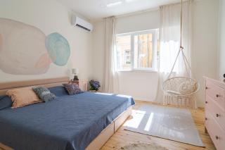 Little Perfection - Super King Size Bed - WiFi 200 Mbp - Sofia - 0