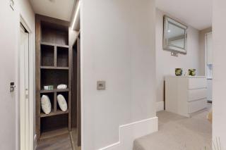 Baker Street Residence - 1