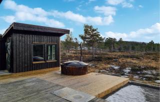 3 Bedroom Stunning Home In Fossdal - 9
