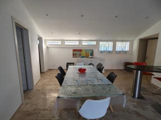 VILLA LUCE D'ALBA - 7