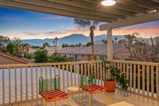 The Modern Indio Large Family Home With Pool And Spa - Indio - 0