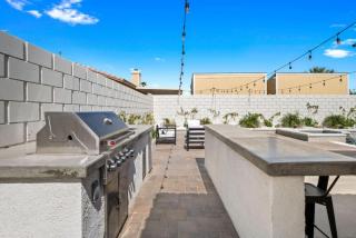 Sunset Escape Home With Resort Pool And Spa - Indio - 2