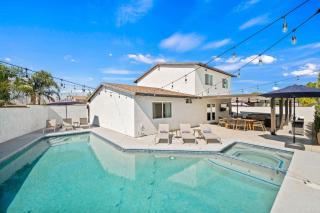 Hidden Gem Retreat With Large Entertainers Backyard - Indio - 5