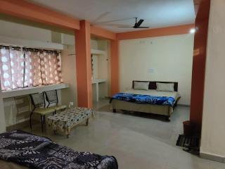 Mathuradhish Niketan Homestay - Ujjain - 4