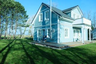 gemütliches Haus mit Kamin, Sauna, Garten und Terrasse - Haus Schwedentraum - Wiek auf Rügen - 0