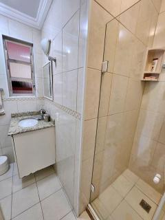 Aconchegante Apto 01 dorm c/Sacada, Ar-Cond, Wi-Fi, Lado Praia - 3