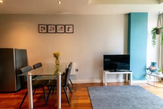 Smart TV | Parking nearby | 1BR - Cardiff - 5