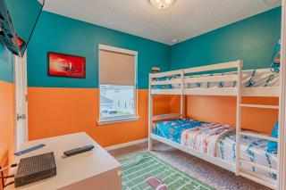 Modern Chic Family Home w/ Pool & Spa Near Disney - Davenport - 6