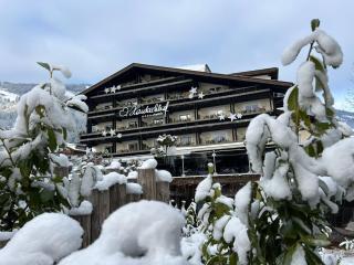 Boutique Hotel Haidachhof superior - Fügen - 9