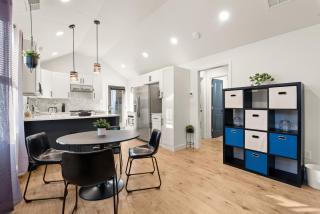 New Decatur Bungalow - 6