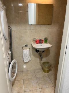 Grande chambre avec Salle de Bains Privative - Lausanne - 3