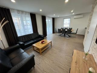 Kern Apartments - Rust - 8