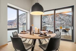 Toppleilighet på bryggen i Sogndal med fantastisk utsikt - Sogndal - 6