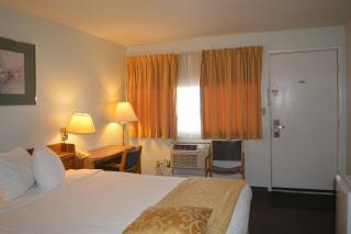 Circle 5 Motel - 4