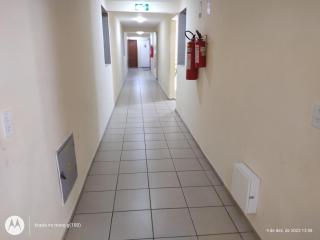 Em Natal, aptº 2/4 inteiro em condomínio fechado. - 2