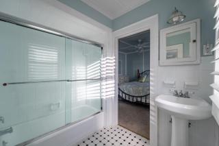 Boardwalk NC 1009-5 - 2