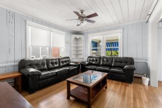 Holland House 10th - 7