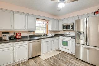 Spacious Delaware Home with Game Room! - Delaware - 4