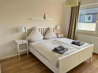 Sanierte 2 Zimmer Wohnung am CentrO in Oberhausen - Oberhausen - 7