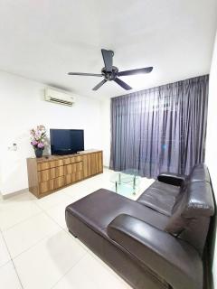 TuR15 PisaStadium 9pax 4rooms PrivateHouse - Bayan Lepas - 8