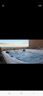 Sea View Cottage with hot tub on the East Coast - Hornsea - 8