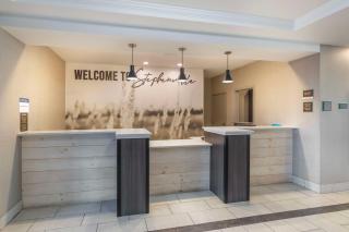Best Western Plus Stephenville Inn - Stephenville - 1