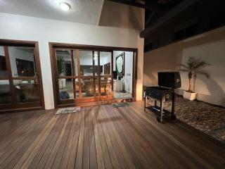 Casa na Praia Riviera de São Lourenço 4 Suítes para até 12 pessoas 4min a pé da Praia e 11 min a pé do Shopping - Riviera de São Lourenço - 3
