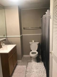 Nice & Spacious House in Silsbee with Self Check-in - Silsbee - 4