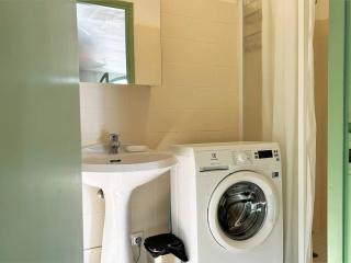 Studio rénové avec terrasse et jardin, proche commerces, parking privé - Bormes-les-Mimosas - FR-1-251-583 - Bormes-les-Mimosas - 3