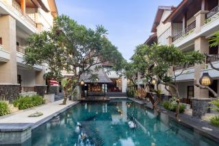 Fourteen Roses Beach Hotel - Legian - 0