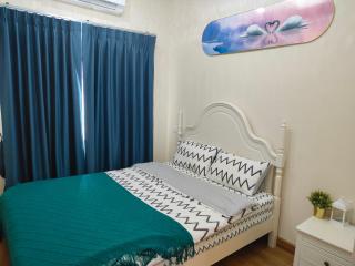 Golden Town 金色小镇 - 3