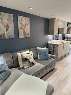 One bedroom apartment, Driveway, Bracknell Centre - 8