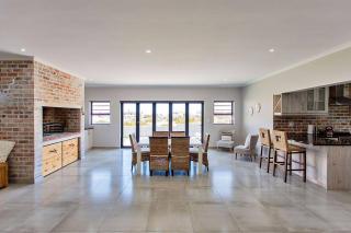 Modern Leisure, Langebaan - 3