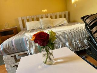 Perfect Travel-Stop Room 3Km From Nanyuki Town - Charell View - 1