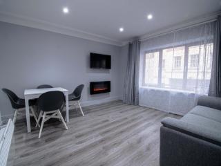City Walk Apts - Dublin - 8