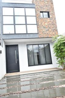 Sobrado encantador, próximo BR 277 e Hotel Rafain - 9