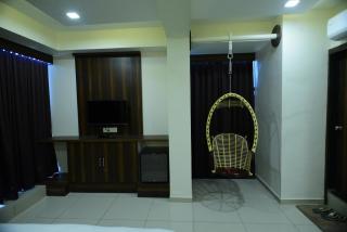 Hotel Royal Residency - 2
