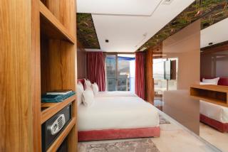 MAGNIFIQUE HOTEL - 4