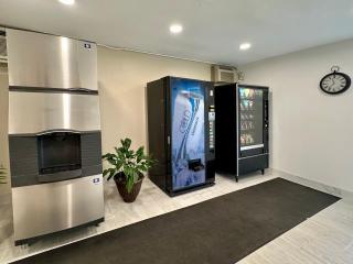 Royal Inn and Suites Charlotte Airport - Charlotte - 2