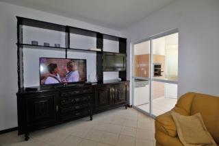 1045 - Apartamento no centro de Bombinhas a 50mts do mar - 1