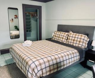Comfy Apt, Top Floor, Excellent Kitchen - 7