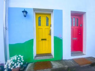 Enjoy Reykjavík Yellow Door Apartment - Reykjavik - 0