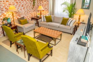 Airport Oasis: 3 bed apartment - 7