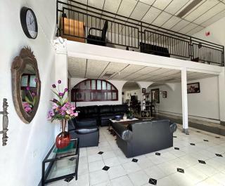 El Callejon Guest House - 1