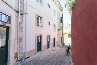 ´Sao Vicente III´- Eco-studio, french balcony&view - Lissabon - 8