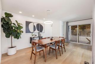 Malibu Breeze - hot tub, ocean view, steps to beach - Malibu - 1