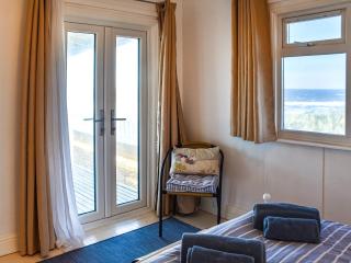 Bacton Beach House - Bacton - 3