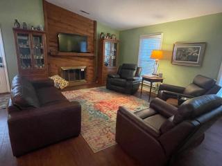 Wayne's Place-Hot tub, pet friendly. Close to HPU - High Point - 6