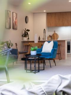 Urban Nest - Entire Townhouse and Free Parking - Christchurch - 5