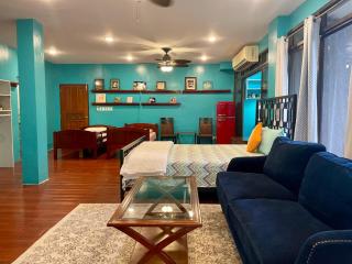 Ngermid Oasis Large Studio With Kitchen & Scenic Views - 8